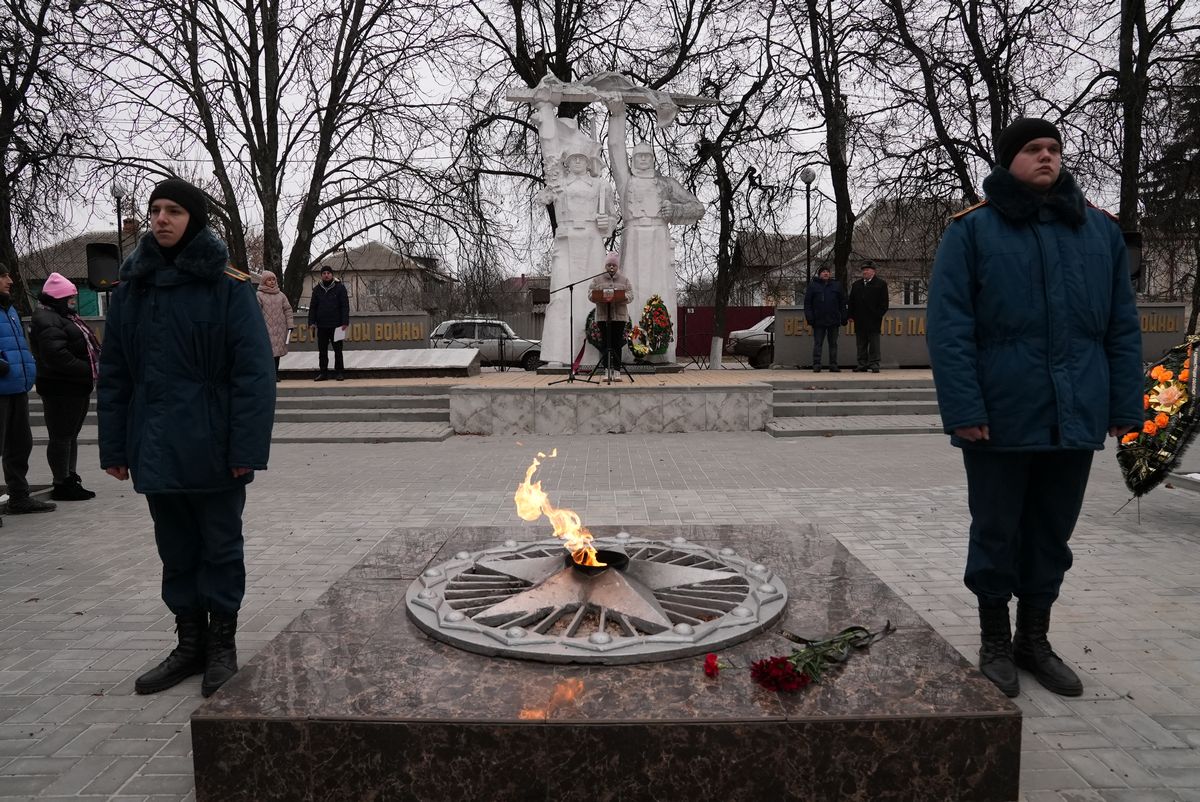 Посвященный дню неизвестного солдата